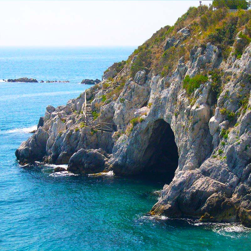 Grotta Marina di Bergeggi Playa de Luna